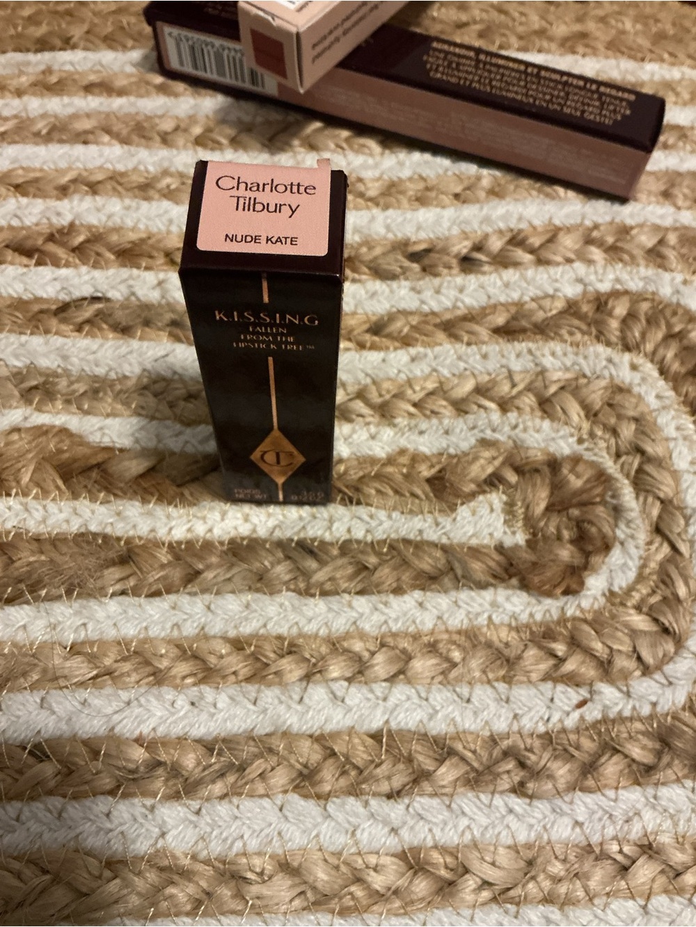 Charlotte Tilbury K.I.S.S.I.N.G. Lipstick Box in Black and Nude Pink